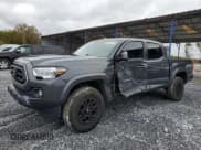 ✅ 2022 Toyota Tacoma SR5 • VIN: 3TMAZ5CN0NM185587 • Lot: 90533725. Wystawiony na Copart z przebiegiem 136 355 mil. Bezpłatny archiwum sprzedaży aukcyjnych z USA i szczegółowy raport historii pojazdu na DreamBid. Zdjęcie 1.