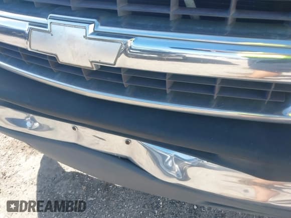 ✅ 2004 Chevrolet Suburban LT • VIN: 1GNEC16Z74J201779 • Лот: 41455901. Опубликован ранее на IAAI с пробегом Не указан. Бесплатный доступ к архиву аукционных продаж из США и подробный отчёт об истории автомобиля на DreamBid. Изображение 13.