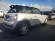 ✅ 2013 MINI Hardtop S • VIN: WMWSV3C57DTY29958 • Lot: 93316785. Wystawiony na Copart z przebiegiem 66 881 mil. Bezpłatny archiwum sprzedaży aukcyjnych z USA i szczegółowy raport historii pojazdu na DreamBid. Zdjęcie 3.