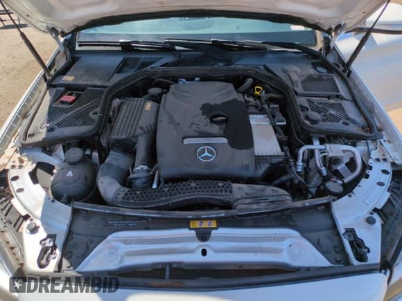 ✅ 2015 Mercedes-Benz C 300 • VIN: 55SWF4JB3FU076014 • Lot: 67374895. Listed on Copart with 89,625 mi. Free auction sales archive from the USA and detailed vehicle history report at DreamBid. Image 11.