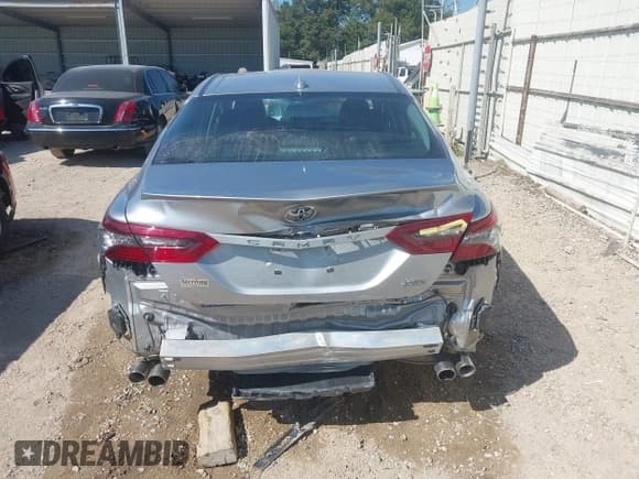 ✅ 2023 Toyota Camry XSE • VIN: 4T1K61AKXPU721261 • Lot: 43425896. Wystawiony na IAAI z przebiegiem 68 168 mil. Bezpłatny archiwum sprzedaży aukcyjnych z USA i szczegółowy raport historii pojazdu na DreamBid. Zdjęcie 16.