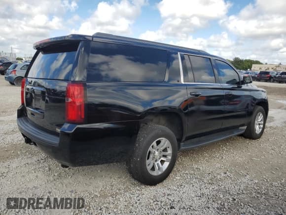 ✅ 2015 Chevrolet Suburban LT • VIN: 1GNSKJKCXFR527474 • Lot: 90314925. Wystawiony na Copart z przebiegiem 326 590 mil. Bezpłatny archiwum sprzedaży aukcyjnych z USA i szczegółowy raport historii pojazdu na DreamBid. Zdjęcie 3.