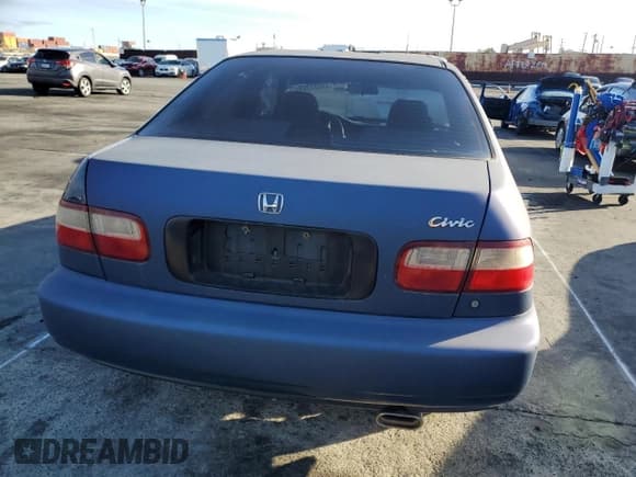 ✅ 1995 Honda Civic DX • VIN: JHMEG8645SS011835 • Лот: 44637225. Опубликован ранее на Copart с пробегом 57 927 миль. Бесплатный доступ к архиву аукционных продаж из США и подробный отчёт об истории автомобиля на DreamBid. Изображение 6.