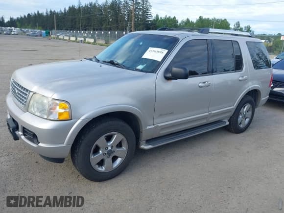✅ 2005 Ford Explorer Limited • VIN: 1FMZU75W05UB83140 • Lot: 41963895. Wystawiony na IAAI z przebiegiem 198 856 mil. Bezpłatny archiwum sprzedaży aukcyjnych z USA i szczegółowy raport historii pojazdu na DreamBid. Zdjęcie 2.