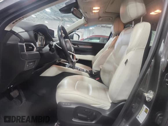 ✅ 2017 Mazda CX-5 Grand Touring • VIN: JM3KFBDL3H0152526 • Лот: 81021205. Опубликован ранее на Copart с пробегом 59 240 миль. Бесплатный доступ к архиву аукционных продаж из США и подробный отчёт об истории автомобиля на DreamBid. Изображение 7.