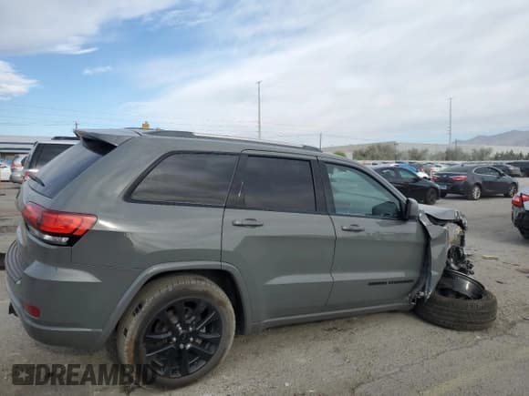 ✅ 2020 Jeep Grand Cherokee Altitude • VIN: 1C4RJFAG2LC257778 • Lot: 53754825. Listed on Copart with 97,595 mi. Free auction sales archive from the USA and detailed vehicle history report at DreamBid. Image 3.