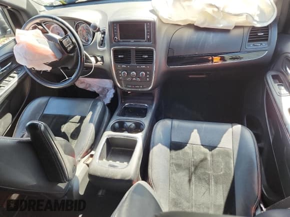 ✅ 2016 Dodge Grand Caravan SXT • VIN: 2C4RDGCG4GR116427 • Lot: 85648365. Wystawiony na Copart z przebiegiem Nie podano. Bezpłatny archiwum sprzedaży aukcyjnych z USA i szczegółowy raport historii pojazdu na DreamBid. Zdjęcie 8.