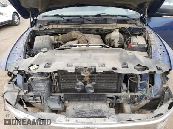 ✅ 2010 Dodge 1500 SLT • VIN: 1D7RV1GT0AS136400 • Lot: 44437035. Wystawiony na Copart z przebiegiem 172 301 mil. Bezpłatny archiwum sprzedaży aukcyjnych z USA i szczegółowy raport historii pojazdu na DreamBid. Zdjęcie 11.