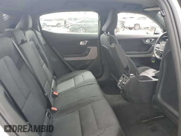 ✅ 2023 Polestar 2 • VIN: YSMED3KA4PL133228 • Lot: 72020304. Wystawiony na Copart z przebiegiem 63 428 mil. Bezpłatny archiwum sprzedaży aukcyjnych z USA i szczegółowy raport historii pojazdu na DreamBid. Zdjęcie 10.