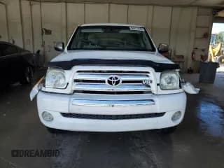✅ 2006 Toyota Tundra SR5 • VIN: 5TBDT44116S547733 • Lot: 84411475. Listed on Copart with 246,106 mi. Free auction sales archive from the USA and detailed vehicle history report at DreamBid. Image 5.