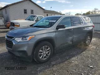 ✅ 2018 Chevrolet Traverse LS • VIN: 1GNERFKW6JJ190468 • Lot: 86862555. Wystawiony na Copart z przebiegiem 122 264 mil. Bezpłatny archiwum sprzedaży aukcyjnych z USA i szczegółowy raport historii pojazdu na DreamBid. Zdjęcie 1.