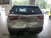 ✅ 2021 Chevrolet Traverse LS • VIN: 1GNERFKW8MJ193604 • Lot: 69024534. Wystawiony na Copart z przebiegiem 61 366 mil. Bezpłatny archiwum sprzedaży aukcyjnych z USA i szczegółowy raport historii pojazdu na DreamBid. Zdjęcie 6.