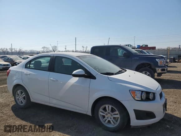 ✅ 2012 Chevrolet Sonic LS • VIN: 1G1JB5SH0C4176227 • Lot: 47418645. Listed on Copart with 174,595 mi. Free auction sales archive from the USA and detailed vehicle history report at DreamBid. Image 4.