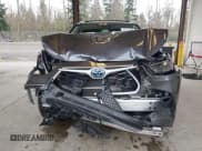 ✅ 2024 Toyota Highlander Hybrid XLE • VIN: 5TDKBRCH6RS605773 • Lot: 41935898. Wystawiony na IAAI z przebiegiem 18 326 mil. Bezpłatny archiwum sprzedaży aukcyjnych z USA i szczegółowy raport historii pojazdu na DreamBid. Zdjęcie 12.