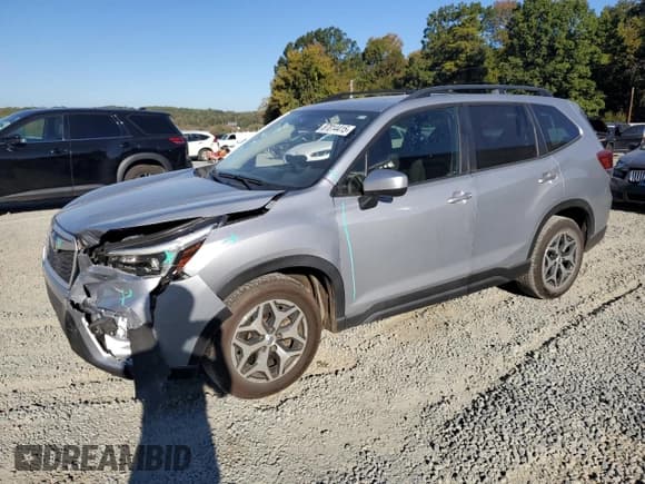 ✅ 2021 Subaru Forester Premium • VIN: JF2SKAFC5MH420324 • Лот: 87014415. Опубликован ранее на Copart с пробегом 30 123 миль. Бесплатный доступ к архиву аукционных продаж из США и подробный отчёт об истории автомобиля на DreamBid. Изображение 1.