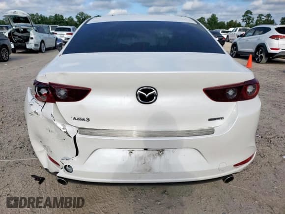 ✅ 2024 Mazda 3 S Preferred • VIN: 3MZBPACM5RM416500 • Лот: 70778675. Опубликован ранее на Copart с пробегом 20 672 миль. Бесплатный доступ к архиву аукционных продаж из США и подробный отчёт об истории автомобиля на DreamBid. Изображение 6.