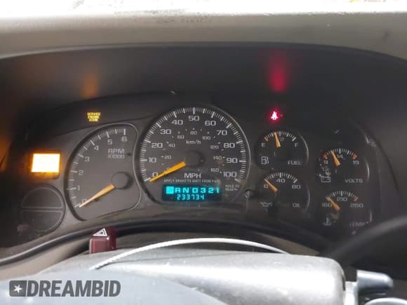 ✅ 2000 Chevrolet Suburban LT • VIN: 3GNFK16T9YG114685 • Lot: 43566273. Listed on IAAI with 233,734 mi. Free auction sales archive from the USA and detailed vehicle history report at DreamBid. Image 7.