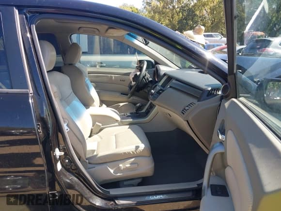 ✅ 2010 Acura RDX Technology • VIN: 5J8TB1H57AA007358 • Lot: 43403303. Listed on IAAI with 132,750 mi. Free auction sales archive from the USA and detailed vehicle history report at DreamBid. Image 5.