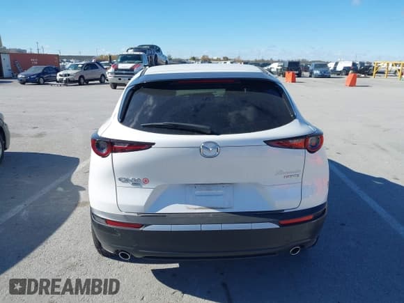 ✅ 2023 Mazda CX-30 S Select • VIN: 3MVDMBBM9PM509401 • Lot: 43659569. Wystawiony na IAAI z przebiegiem 12 852 mil. Bezpłatny archiwum sprzedaży aukcyjnych z USA i szczegółowy raport historii pojazdu na DreamBid. Zdjęcie 16.
