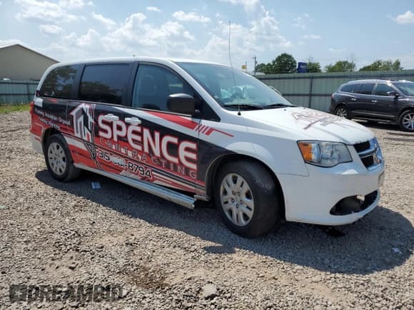 ✅ 2018 Dodge Grand Caravan SE Plus • VIN: 2C4RDGBGXJR224611 • Lot: 84419205. Wystawiony na Copart z przebiegiem 133 109 mil. Bezpłatny archiwum sprzedaży aukcyjnych z USA i szczegółowy raport historii pojazdu na DreamBid. Zdjęcie 4.