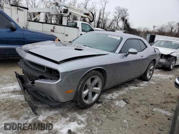 ✅ 2013 Dodge Challenger Rallye Redline • VIN: 2C3CDYAG5DH613488 • Lot: 88444115. Wystawiony na Copart z przebiegiem 126 998 mil. Bezpłatny archiwum sprzedaży aukcyjnych z USA i szczegółowy raport historii pojazdu na DreamBid. Zdjęcie 1.