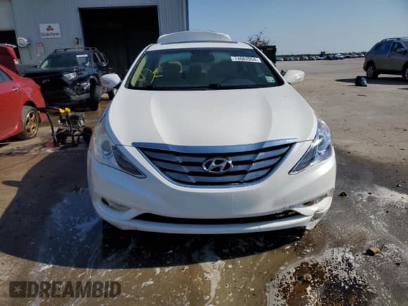 ✅ 2011 Hyundai Sonata SE • VIN: 5NPEC4AC2BH271676 • Lot: 74687054. Listed on Copart with 139,184 mi. Free auction sales archive from the USA and detailed vehicle history report at DreamBid. Image 5.