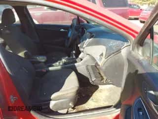 2017 Chevrolet Cruze LT z VIN 1G1BE5SM8H7186132, wystawiony jako IAAI lot #43436527 z przebiegiem 250 948 mil mil oraz . Historia ofert i sprzedaży dostępna na DreamBid. Obrazek 5.