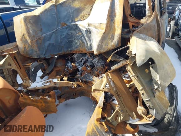 ✅ 2013 GMC Sierra 1500 SLT • VIN: 3GTP2WE71DG119498 • Lot: 41644762. Listed on IAAI with Not provided. Free auction sales archive from the USA and detailed vehicle history report at DreamBid. Image 10.