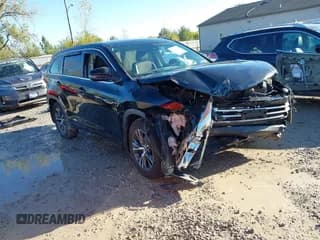 ✅ 2018 Toyota Highlander LE Plus • VIN: 5TDBZRFH9JS900636 • Лот: 43491152. Опубликован ранее на IAAI с пробегом 81 301 миль. Бесплатный доступ к архиву аукционных продаж из США и подробный отчёт об истории автомобиля на DreamBid. Изображение 1.