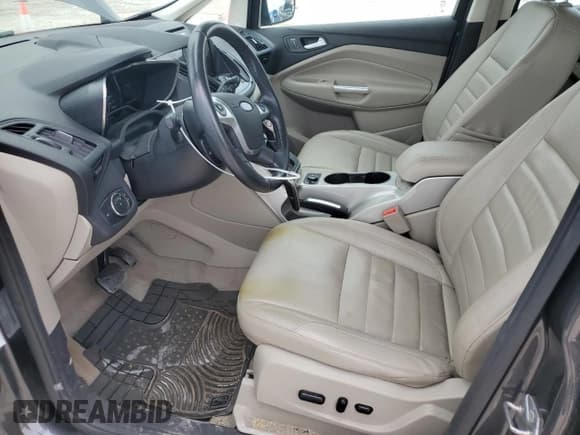 ✅ 2015 Ford C-Max SEL • VIN: 1FADP5CU6FL101839 • Lot: 53631355. Wystawiony na Copart z przebiegiem 53 593 mil. Bezpłatny archiwum sprzedaży aukcyjnych z USA i szczegółowy raport historii pojazdu na DreamBid. Zdjęcie 7.