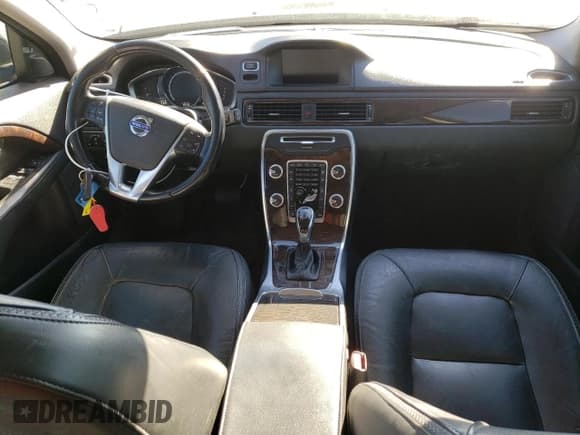 ✅ 2015 Volvo XC70 • VIN: YV440MBM9F1231018 • Lot: 74671983. Listed on Copart with 90,120 mi. Free auction sales archive from the USA and detailed vehicle history report at DreamBid. Image 8.