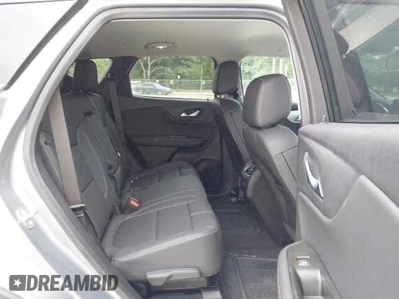 ✅ 2024 Chevrolet Blazer LT • VIN: 3GNKBDR42RS174178 • Лот: 42914097. Опубликован ранее на IAAI с пробегом 18 939 миль. Бесплатный доступ к архиву аукционных продаж из США и подробный отчёт об истории автомобиля на DreamBid. Изображение 8.