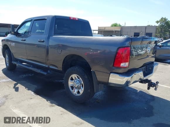 ✅ 2015 Ram 2500 Tradesman • VIN: 3C6TR5CT5FG528294 • Lot: 42374966. Listed on IAAI with Not provided. Free auction sales archive from the USA and detailed vehicle history report at DreamBid. Image 3.
