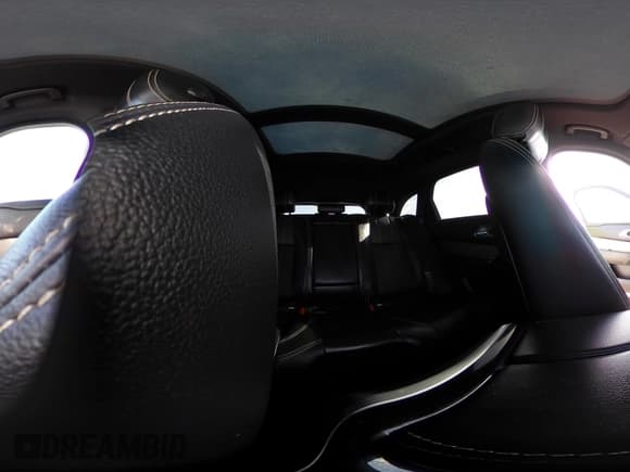 ✅ 2019 Land Rover Range Rover Velar S • VIN: SALYB2EX3KA787594 • Лот: 41799209. Опубликован ранее на IAAI с пробегом 100 933 миль. Бесплатный доступ к архиву аукционных продаж из США и подробный отчёт об истории автомобиля на DreamBid. Изображение 21.