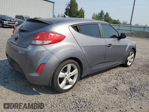 ✅ 2013 Hyundai Veloster w/Gray Int • VIN: KMHTC6AD3DU093986 • Лот: 70438194. Размещён на Copart с пробегом 115 746 миль миль. Получите бесплатный доступ к архиву аукционных продаж из США и посмотрите подробный отчёт об истории автомобиля на DreamBid. Изображение 3.