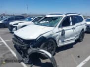 ✅ 2022 Volkswagen Tiguan SE R-Line Black • VIN: 3VVCB7AX1NM060676 • Лот: 42643062. Опубликован ранее на IAAI с пробегом 41 608 миль. Бесплатный доступ к архиву аукционных продаж из США и подробный отчёт об истории автомобиля на DreamBid. Изображение 2.