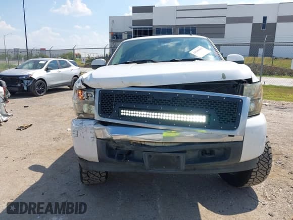 ✅ 2008 Chevrolet Silverado 1500 1LT • VIN: 1GCEC19J48Z227908 • Lot: 43246065. Listed on IAAI with 208,058 mi. Free auction sales archive from the USA and detailed vehicle history report at DreamBid. Image 12.