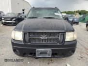 ✅ 2004 Ford Explorer Sport Trac XLS • VIN: 1FMZU77K64UC20720 • Lot: 61735095. Wystawiony na Copart z przebiegiem 213 549 mil. Bezpłatny archiwum sprzedaży aukcyjnych z USA i szczegółowy raport historii pojazdu na DreamBid. Zdjęcie 5.