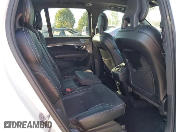 ✅ 2018 Volvo XC90 T6 R-Design • VIN: YV4A22PMXJ1346486 • Lot: 81640735. Listed on Copart with 63,590 mi. Free auction sales archive from the USA and detailed vehicle history report at DreamBid. Image 11.