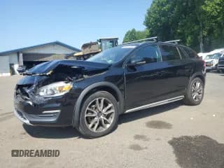 ✅ 2016 Volvo V60 T5 • VIN: YV4612HK2G1012760 • Лот: 67925745. Опубликован ранее на Copart с пробегом 106 939 миль. Бесплатный доступ к архиву аукционных продаж из США и подробный отчёт об истории автомобиля на DreamBid. Изображение 1.