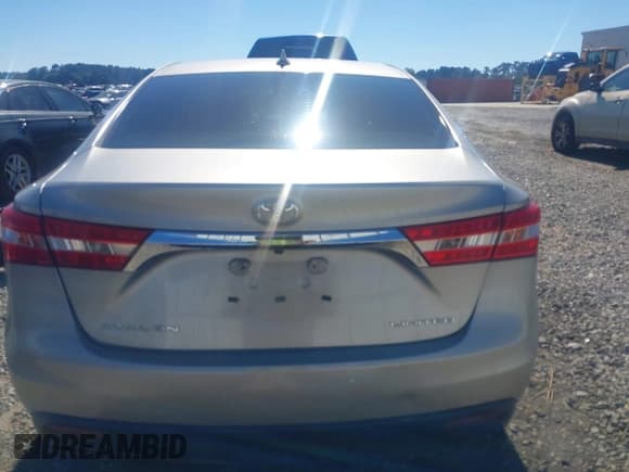 ✅ 2013 Toyota Avalon Limited • VIN: 4T1BK1EB7DU023644 • Lot: 43506548. Listed on IAAI with 232,960 mi. Free auction sales archive from the USA and detailed vehicle history report at DreamBid. Image 17.