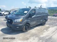 ✅ 2021 Ford Transit Cargo • VIN: 1FTBR2YG6MKA35373 • Lot: 42763086. Wystawiony na IAAI z przebiegiem 75 735 mil. Bezpłatny archiwum sprzedaży aukcyjnych z USA i szczegółowy raport historii pojazdu na DreamBid. Zdjęcie 2.