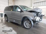 ✅ 2015 Dodge Grand Caravan SXT • VIN: 2C7WDGCGXFR703607 • Lot: 43024560. Wystawiony na IAAI z przebiegiem 67 064 mil. Bezpłatny archiwum sprzedaży aukcyjnych z USA i szczegółowy raport historii pojazdu na DreamBid. Zdjęcie 1.