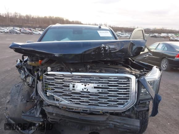 ✅ 2020 GMC Yukon XL Denali • VIN: 1GKS2HKJ9LR162043 • Lot: 41351046. Wystawiony na IAAI z przebiegiem 93 358 mil. Bezpłatny archiwum sprzedaży aukcyjnych z USA i szczegółowy raport historii pojazdu na DreamBid. Zdjęcie 6.