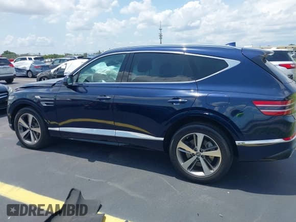 ✅ 2023 Genesis GV80 • VIN: KMUHCESC1PU128519 • Lot: 42384545. Wystawiony na IAAI z przebiegiem 32 388 mil. Bezpłatny archiwum sprzedaży aukcyjnych z USA i szczegółowy raport historii pojazdu na DreamBid. Zdjęcie 14.