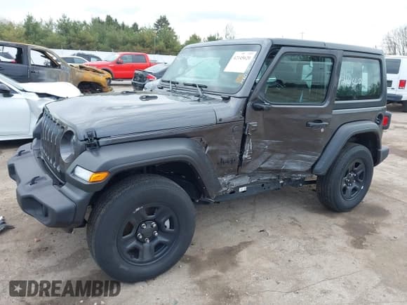 ✅ 2022 Jeep Wrangler Willys Sport • VIN: 1C4GJXAN8NW223101 • Lot: 42145620. Listed on IAAI with 42,831 mi. Free auction sales archive from the USA and detailed vehicle history report at DreamBid. Image 6.