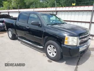✅ 2007 Chevrolet Silverado 1500 1LT • VIN: 2GCEC13C471510651 • Lot: 42013351. Listed on IAAI with 144,185 mi. Free auction sales archive from the USA and detailed vehicle history report at DreamBid. Image 1.
