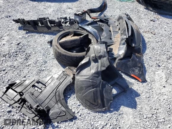 ✅ 2018 Dodge Charger R/T Scat Pack • VIN: 2C3CDXGJ4JH115002 • Лот: 84652835. Опубликован ранее на Copart с пробегом 66 175 миль. Бесплатный доступ к архиву аукционных продаж из США и подробный отчёт об истории автомобиля на DreamBid. Изображение 12.