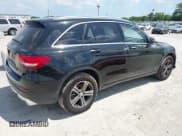 ✅ 2016 Mercedes-Benz GLC 300 • VIN: WDC0G4KB5GF073612 • Lot: 42653308. Wystawiony na IAAI z przebiegiem 137 394 mil. Bezpłatny archiwum sprzedaży aukcyjnych z USA i szczegółowy raport historii pojazdu na DreamBid. Zdjęcie 4.