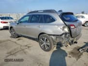 ✅ 2018 Subaru Outback Limited • VIN: 4S4BSENC4J3344168 • Лот: 93935725. Опубликован ранее на Copart с пробегом 70 395 миль. Бесплатный доступ к архиву аукционных продаж из США и подробный отчёт об истории автомобиля на DreamBid. Изображение 2.